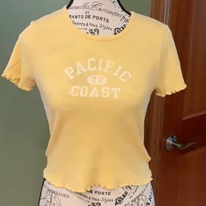 American Eagle Outfitters Yellow Crop Fitted T-Shirt, Size Small
